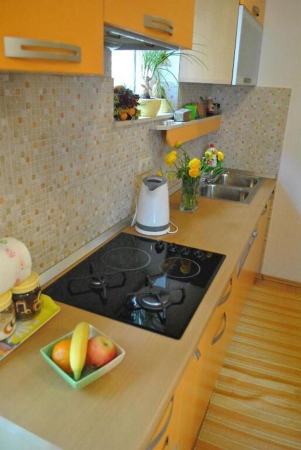 Apartment Vicko Omiš Eksteriør billede