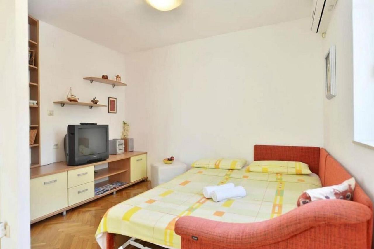 Apartment Vicko Omiš Eksteriør billede